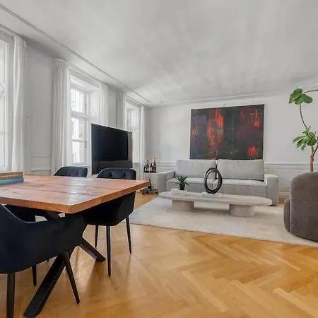 Og Charmerende * Copenhagen